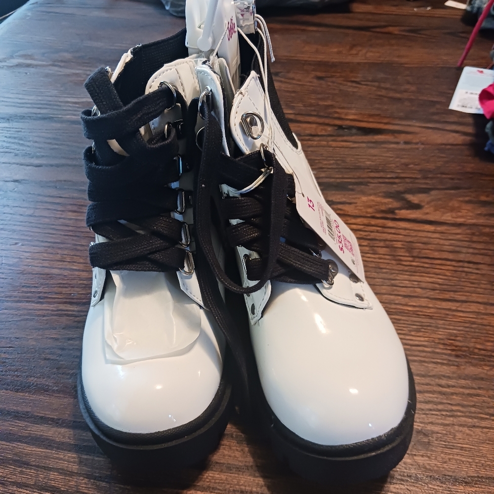 Girls Justice Boots